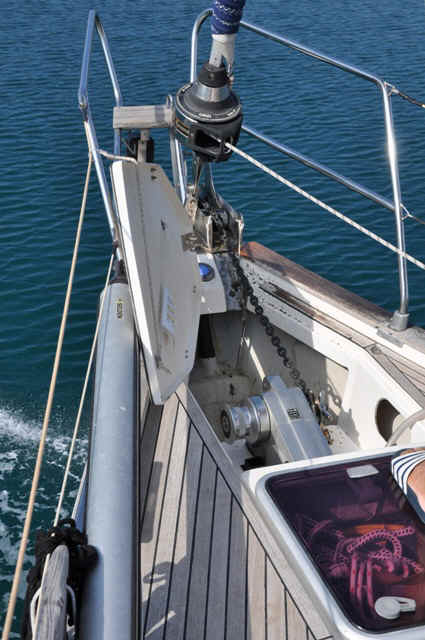 Anchor winch.JPG (157967 Byte)