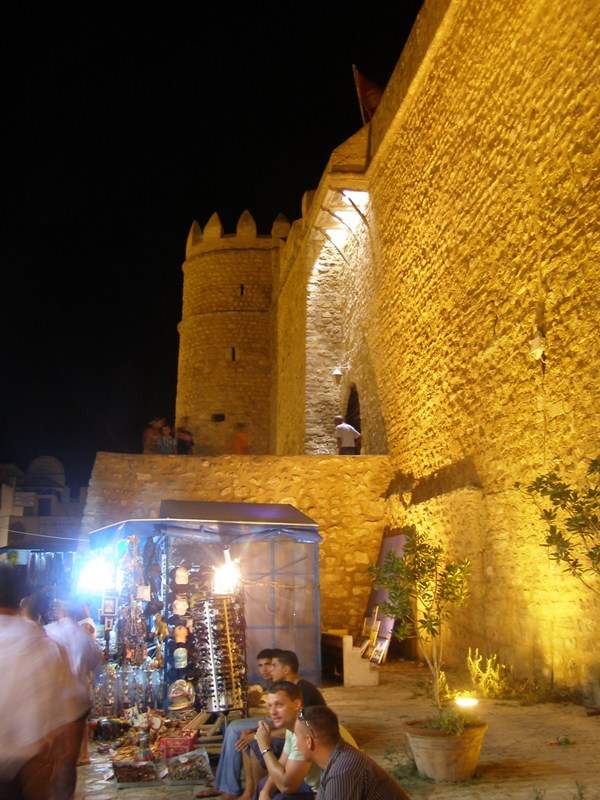 P8145772.JPG (70422 bytes)