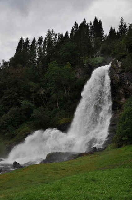 DSC_7446.JPG (128393 Byte)
