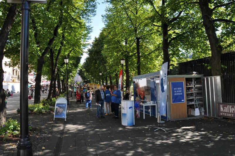 DSC_8530.JPG (202140 Byte)