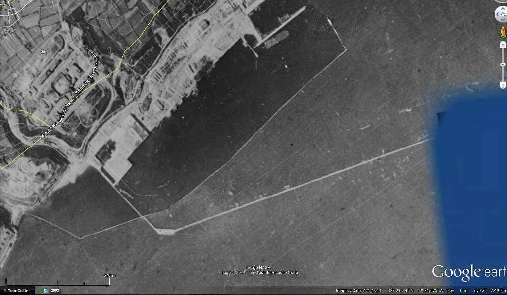 Sub base Brest 1943.JPG (111290 Byte)
