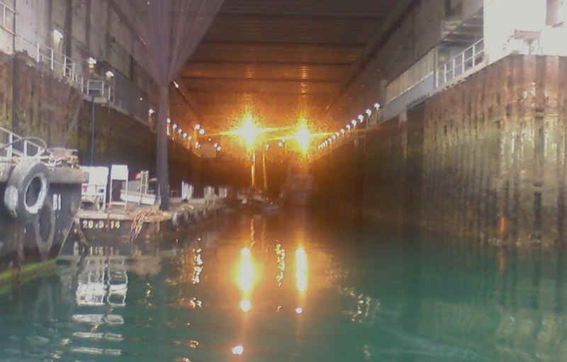 Submarine base Brest 3.JPG (53782 Byte)