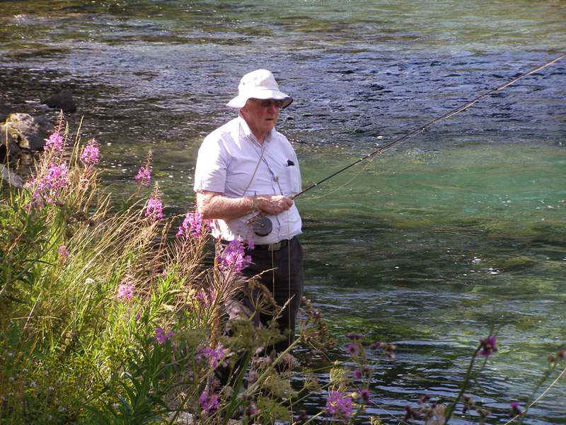 P8185089.JPG (104211 bytes)