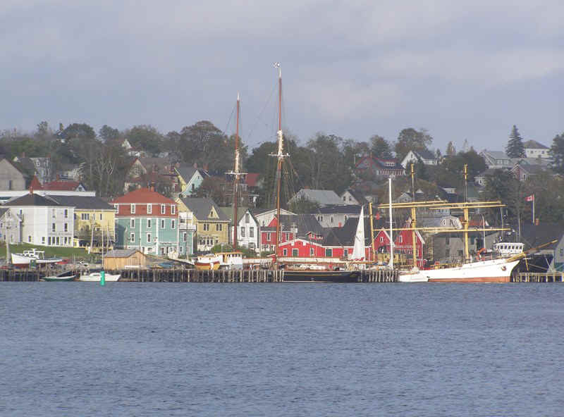 P9287425.JPG (112376 bytes)